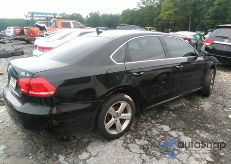 2012 Volkswagen Passat 2.5L Se z USA, uszkodzony, nr VIN 1VWBH7A3XCC092298